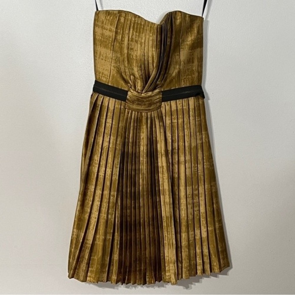 Vera Wang Lavender Label Gold Pleated Dress
